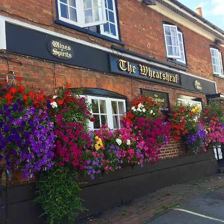 Отель The Wheatsheaf Bramley  Экстерьер фото